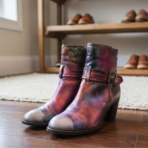 No-brand Women's Pink and Gold Boots